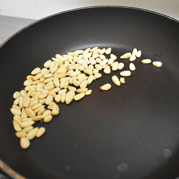 フレッシュバジルのジェノベーゼソース