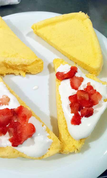 いちごの簡単パウンドケーキ