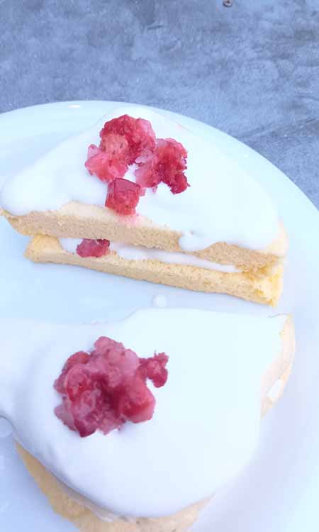 いちごの簡単パウンドケーキ