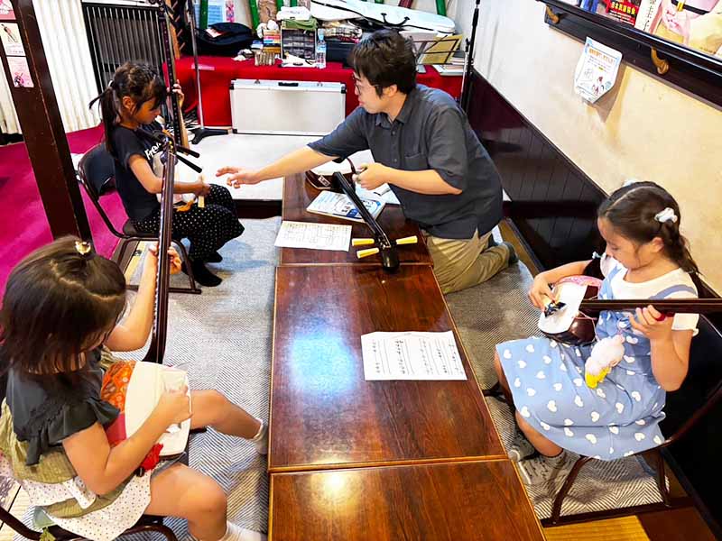 民謡こども食堂・ふれあい寺子屋 運営支援　チャリティコンサート